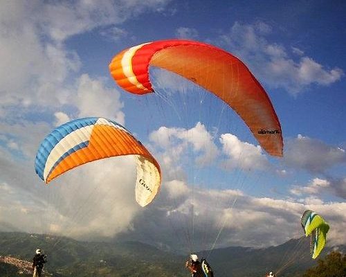 VUELO EN PARAPENTE