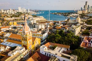 ¿Cuáles son los meses más económicos para viajar por Colombia?