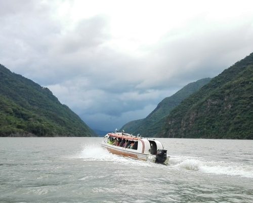 EMBALSE DE TOPOCORO