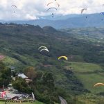 Parapente en la Mesa de Ruitoque