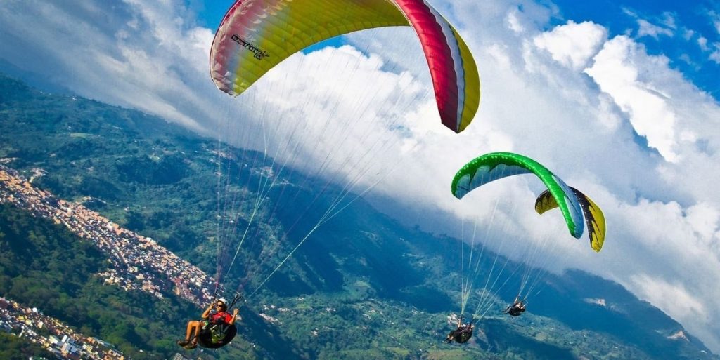 Parapente en la Mesa de Ruitoque